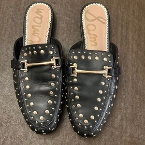 SE Marylin Black Studded leather Mules w/Gold accents Size 7